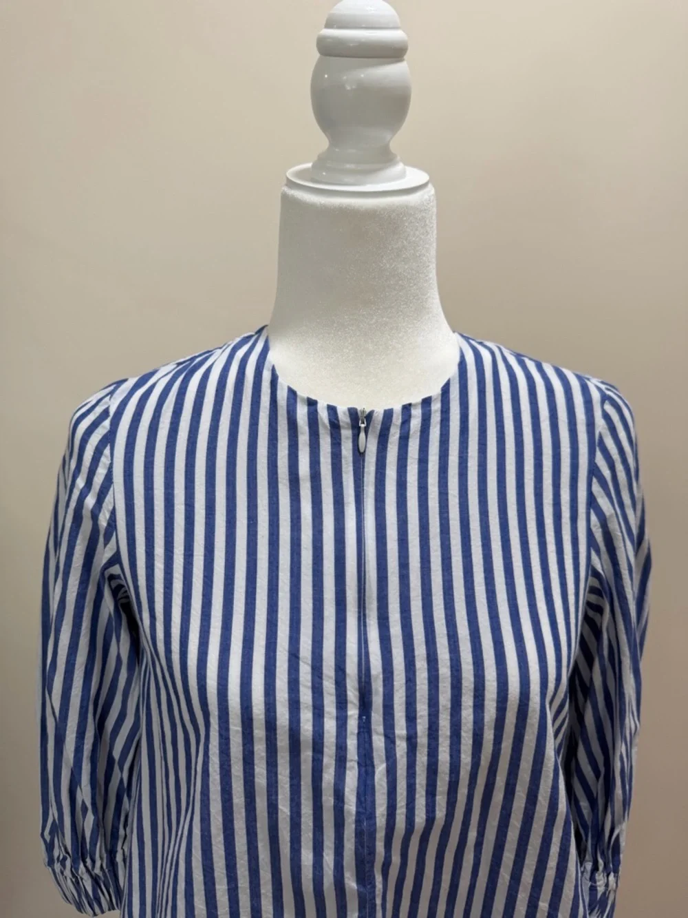 Pomander Place Tuckernuck Blue White Stripe 3/4 Sleeve V Neck Zip Kieran Top XS - Picture 3 of 6